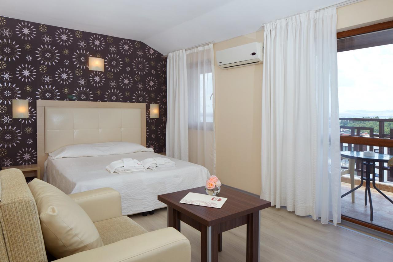 Relax Holiday Complex & Spa Sunny Beach Esterno foto